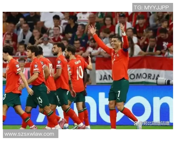 女足球明星的奋斗与荣耀:从草地到绿茵场的传奇人生